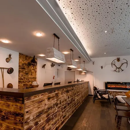Jaeger´s Hostel *